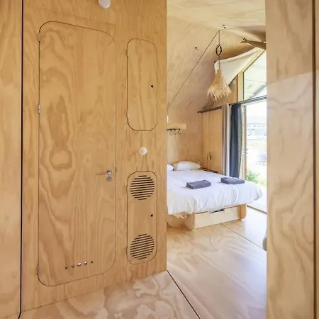 Te Huur 15 Feb Tot 15 Mrt Voor Tweeduizend Euro Vier Weken * Zevenhuizen (Kaag en Braassem)